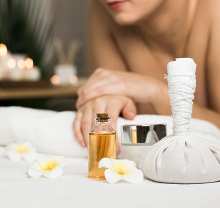 Massage à L’huile Chaude
